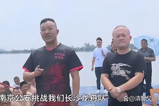 寄诚庸赴皇马学习交流，合影安切洛蒂、劳尔、莫德里奇等大牌